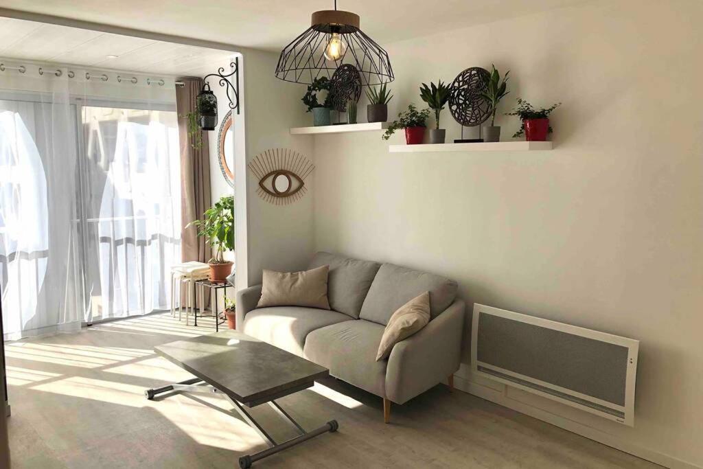 Grand Studio Cabine 30 M² Centre Ville, Refait A Neuf Pour Vous ! Climatise La Grande Motte Exterior photo